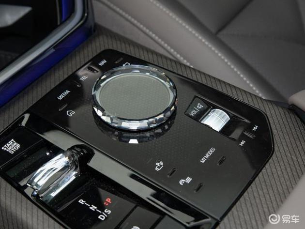 宝马X3：豪华中型SUV，2.0T动力强劲，6.6秒加速，驾驶体验出众