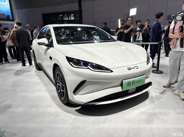 全新雷克萨斯ES/极氪9X/仰望U8L等 2025上海车展新车汇总（下）