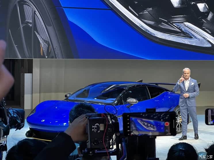 全新雷克萨斯ES/极氪9X/仰望U8L等 2025上海车展新车汇总（下）