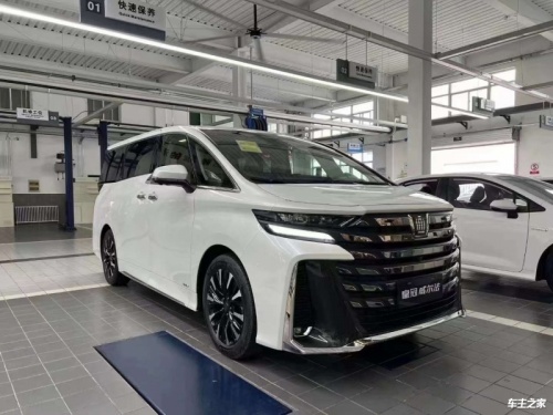 威尔法 全部在售 2025款 2024款 2023款 2021款 2020款 2019款2025新款威尔法售价86万起 直降4万