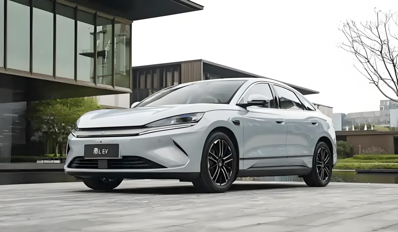 零跑B01、秦L EV、海豹06 EV深度对比，谁值得选