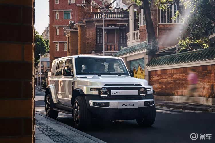 钛3 vs iCAR V23,谁才是年轻人的终极玩咖?