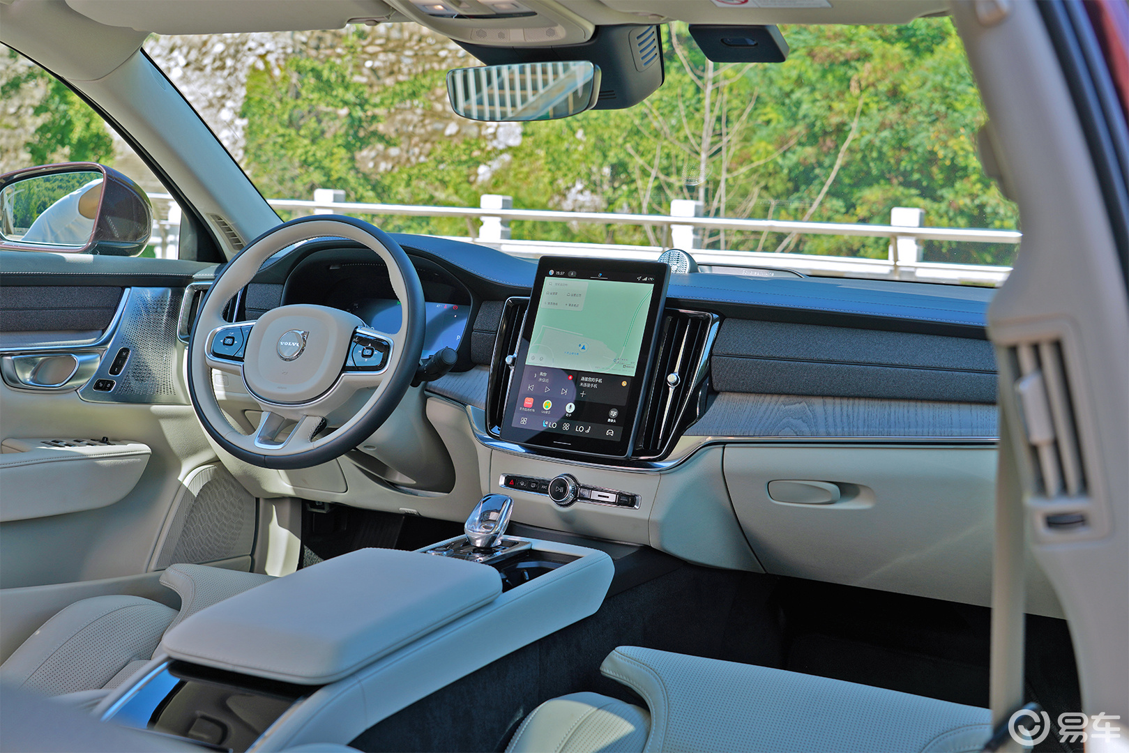 家庭选车:全新S90和 A6L,谁能接住全家的用车痛点?