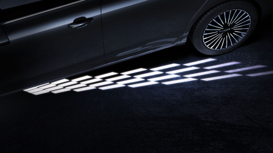 荣威M7 DMH 预售价格9.78万起强势宣战银河A7