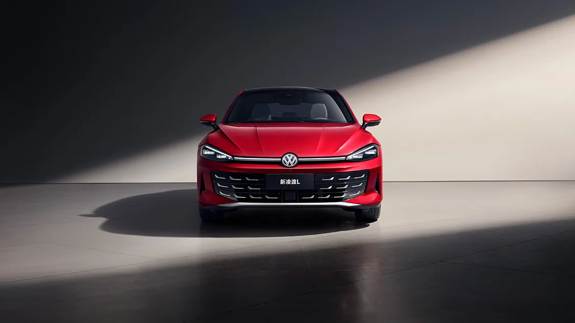 UNI-V对比凌渡L，都是2.0T掀背车，选哪个更合适？