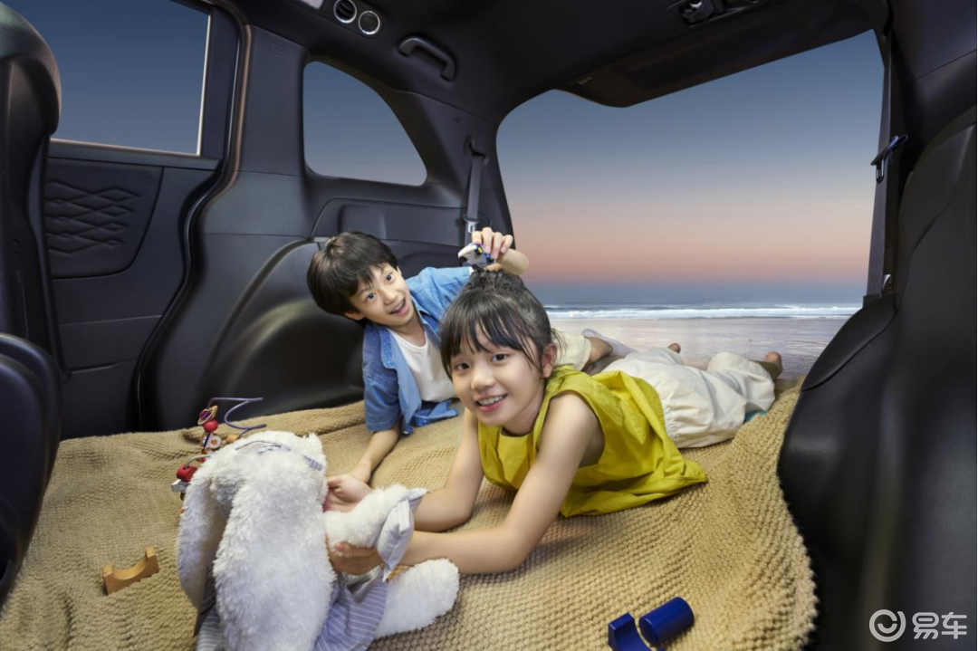 颜值价更值,标配即高配,艾力绅焕新“一部到位”!