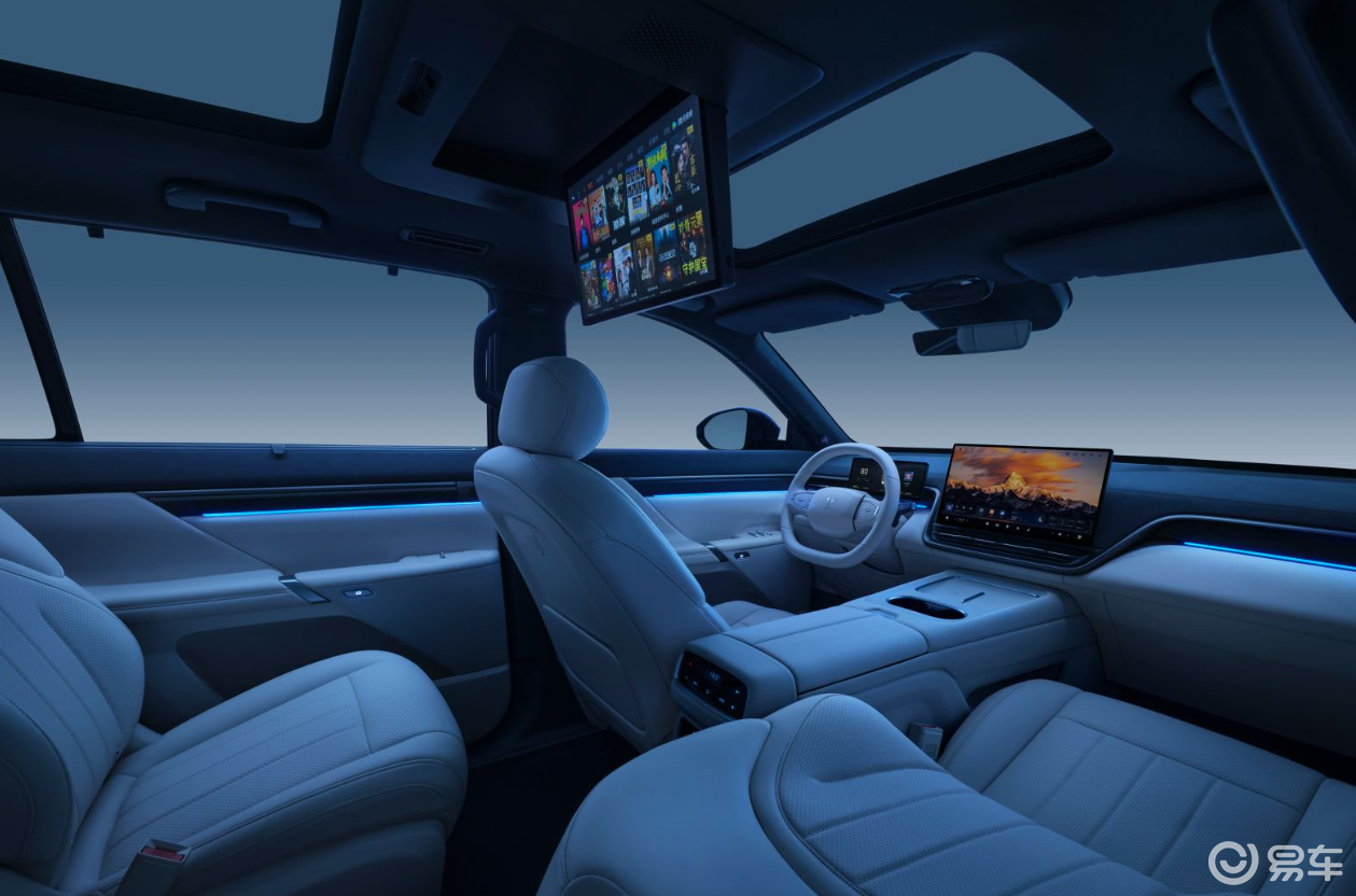 17.36万起!新款eπ008升级3C快充,配零重力座椅