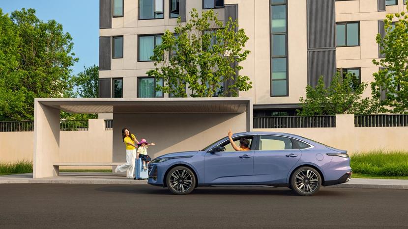 长安第四代逸动上市，搭载天枢智能座舱+新蓝鲸动力