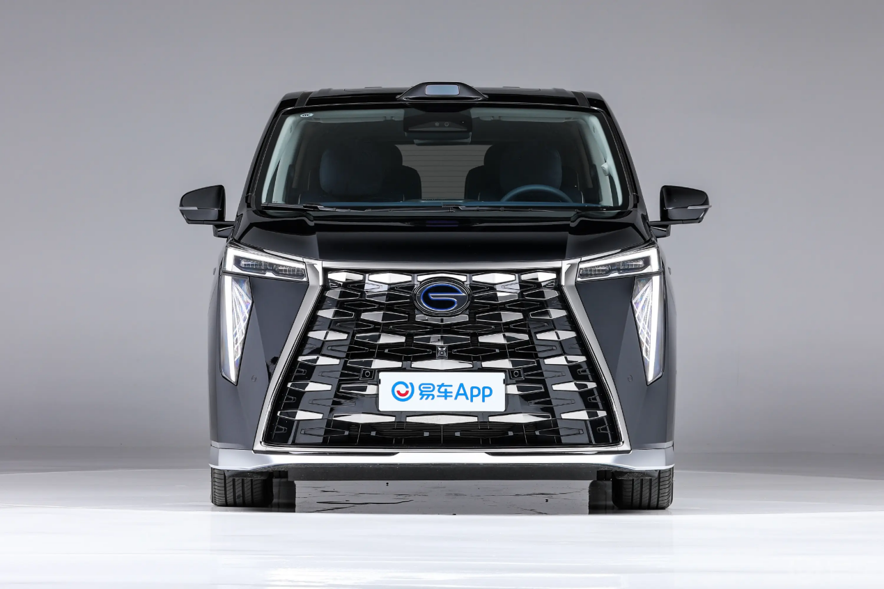 广汽传祺向往 M8 与岚图梦想家、腾势 D9 深度对比