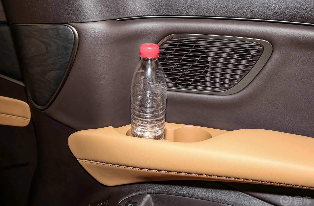 广汽传祺向往 M8 与岚图梦想家、腾势 D9 深度对比