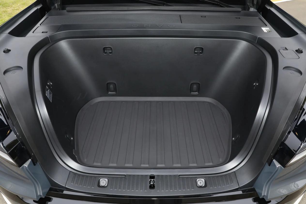 三车横评，乐道L90、理想L8、问界M7谁更好？