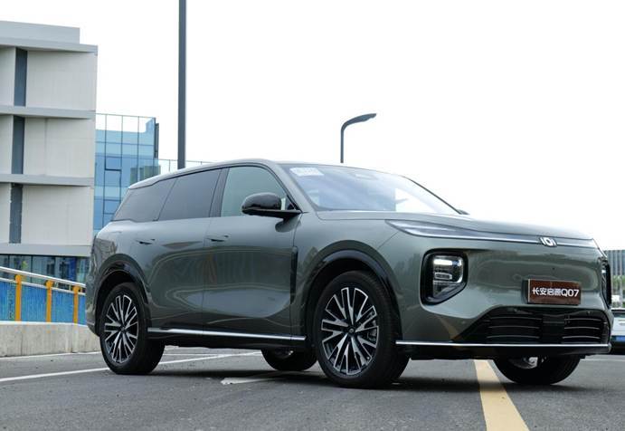 双车横评！比亚迪宋PLUS DM-i VS长安启源Q07