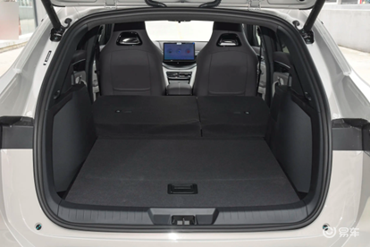 双车横评！比亚迪宋PLUS DM-i VS长安启源Q07