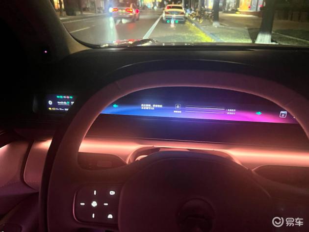 ES8试驾体验：驾驶乐趣与科技感的完美融合