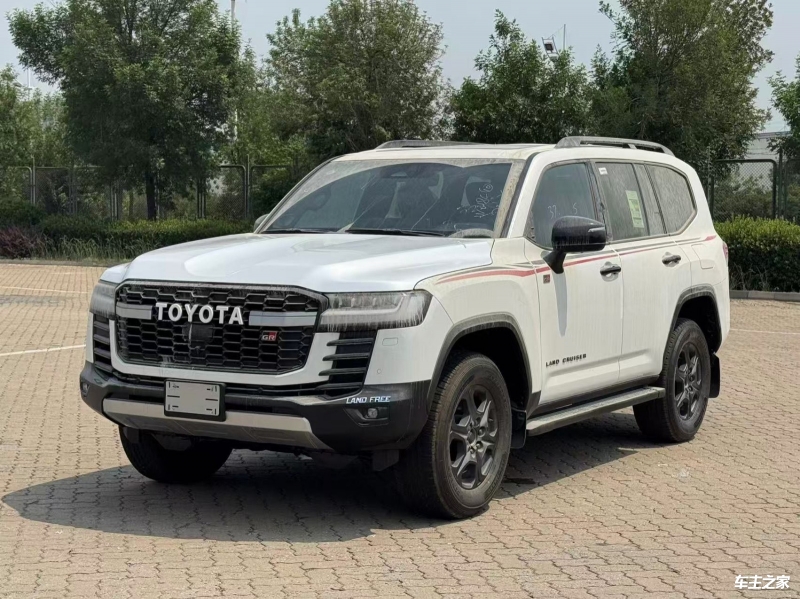 兰德酷路泽中东版 全部在售 2025款 2024款 2023款 2022款 2021款 2020款进口兰德酷路泽中东版现车报价