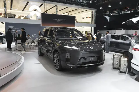 蔚来全新ES8，900伏快充，纯电续航635公里，轴距3130毫米