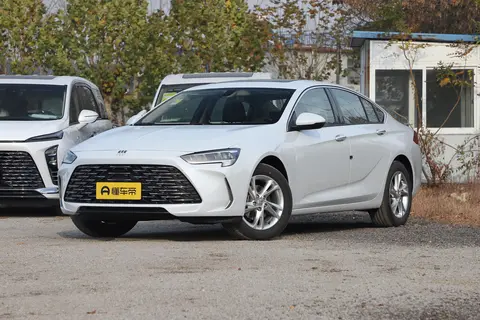 别克君威选买指南：君威1.5T vs 2.0T怎么选？